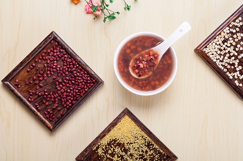 1653407511739596.jpg 摄图网_500509859_banner_红豆薏米粥(企业商用).jpg
