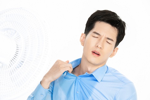 1657469129642331.jpg 摄图网_501376462_banner_夏日男性出汗吹风扇(企业商用).jpg