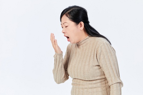 1658854361847508.jpg 摄图网_501687672_banner_有口臭的中年女性(企业商用).jpg