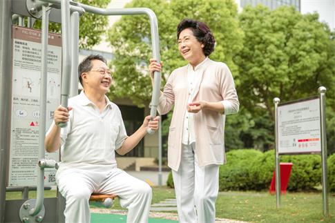 1664992080908943.jpg 摄图网_501361895_banner_老年人户外运动锻炼(非企业商用).jpg