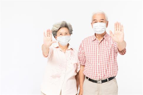 1671207062106332.jpg 摄图网_501356305_banner_老年夫妇戴口罩(非企业商用).jpg