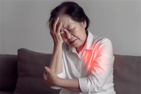 1698363738458837.jpg 摄图网_600129458_banner_身患慢性病的中老年女性(企业商用).jpg