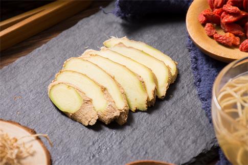 1739232566971332.jpg 摄图网_501118909_banner_驱寒的生姜片姜茶(企业商用).jpg